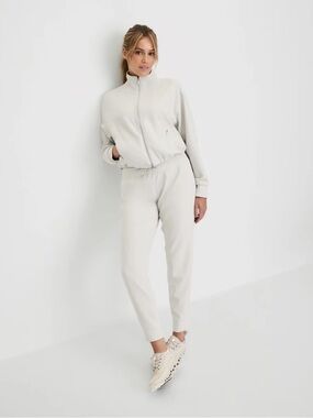 NWT KNIX CloudCut Jogger Sphere Size Medium